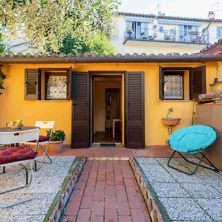 San Frediano Cozy Studio With Private Patio Apartment Florenţa Exterior foto